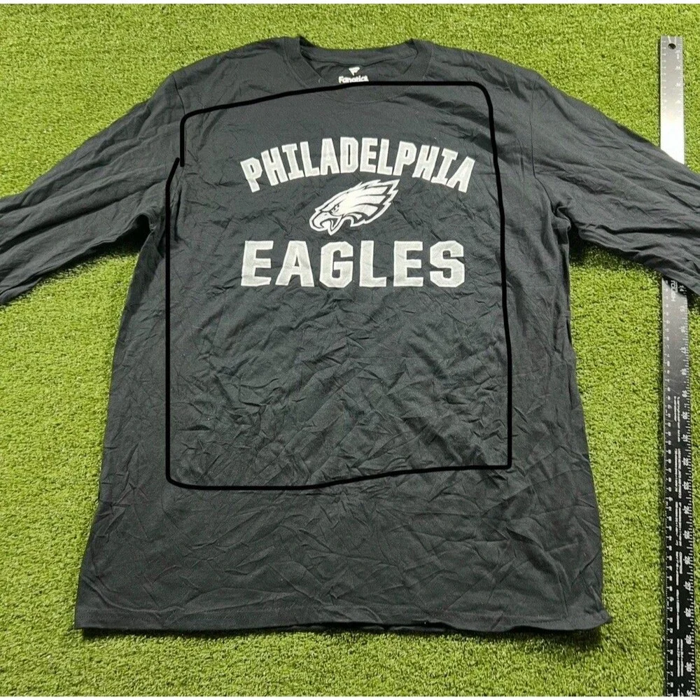 Philadelphia Eagles Fanatics Men's T-Shirt L Long Sleeve NWOT